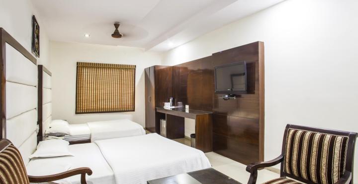 Hotel Mohan International New Delhi Exteriör bild